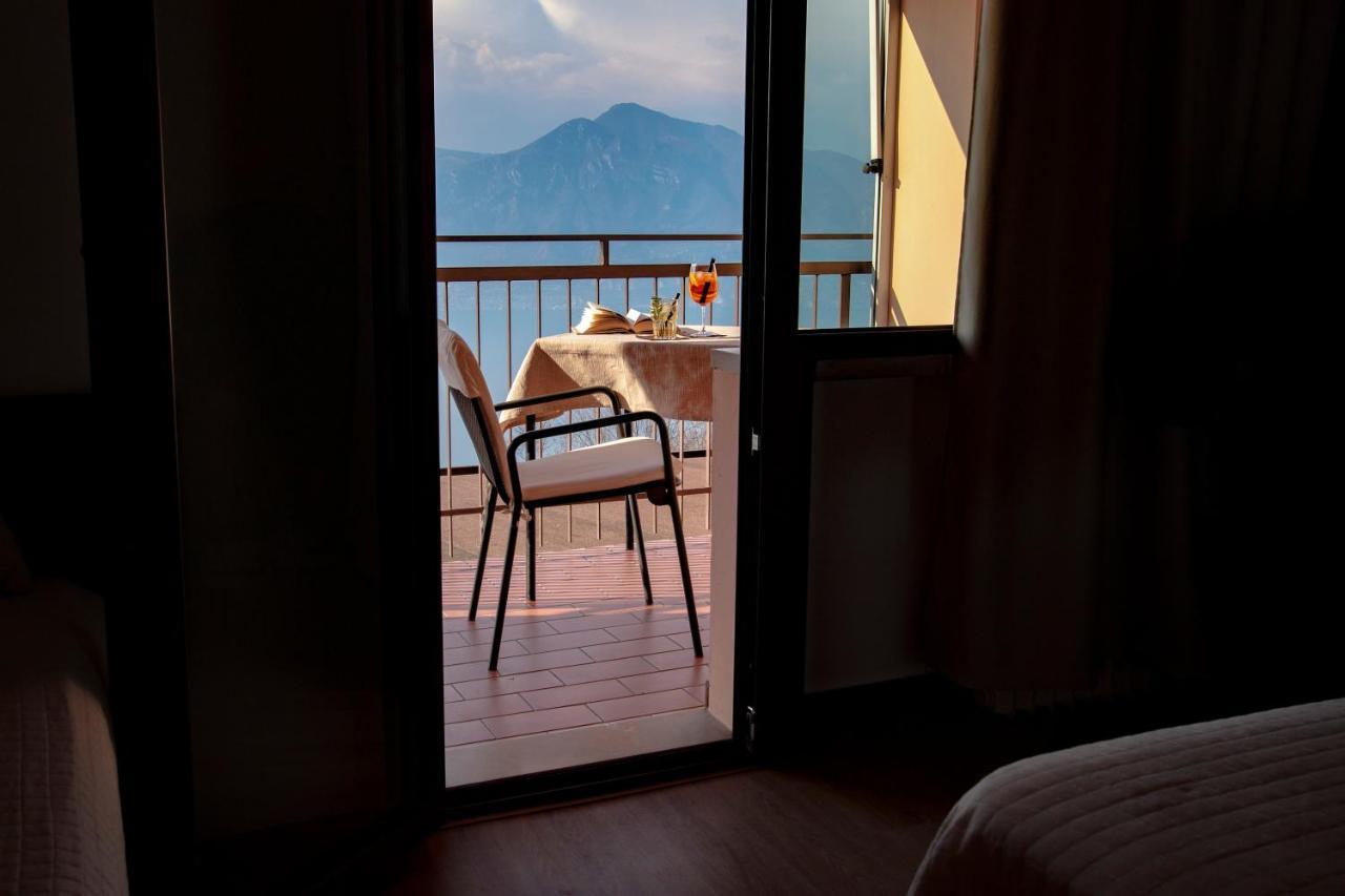Hotel San Zeno San Zeno di Montagna Exterior photo