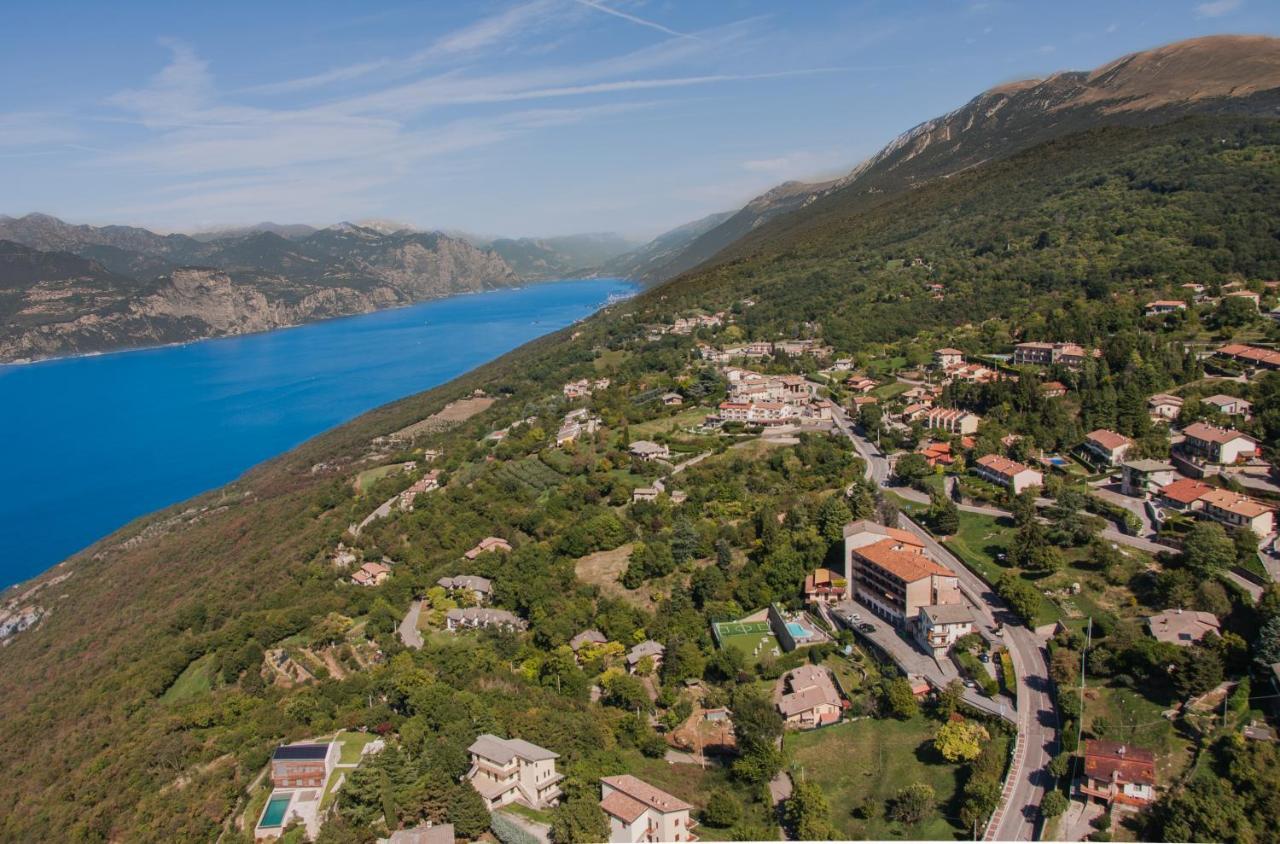 Hotel San Zeno San Zeno di Montagna Exterior photo